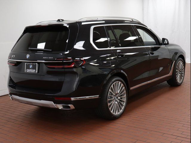 2025 BMW X7 xDrive40i