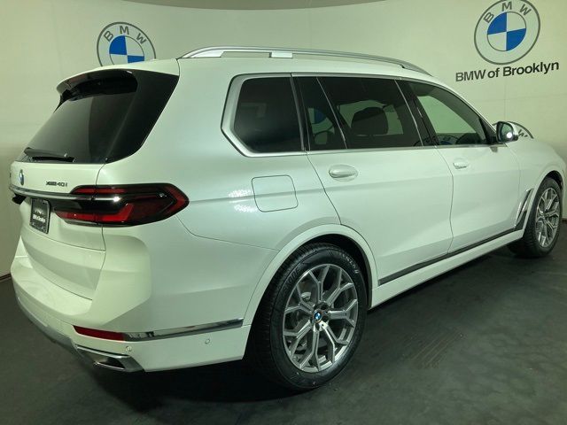 2025 BMW X7 xDrive40i