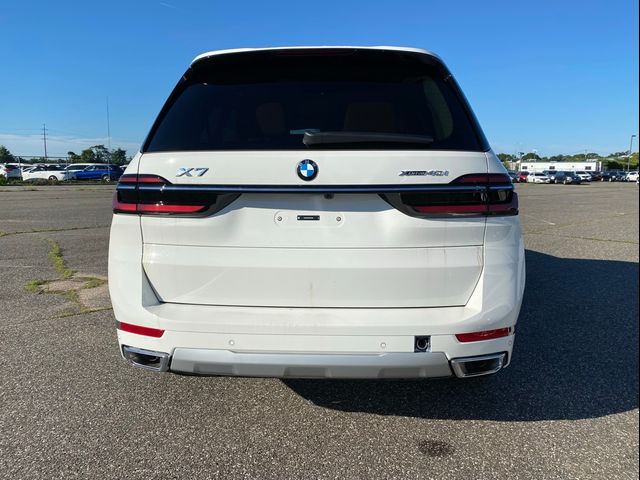 2025 BMW X7 xDrive40i