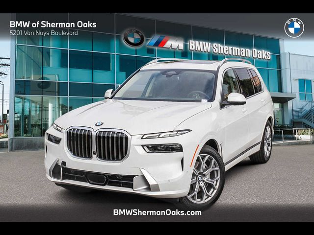 2025 BMW X7 xDrive40i