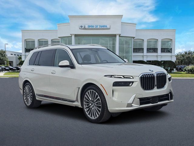 2025 BMW X7 xDrive40i