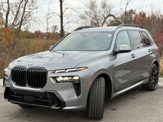 2025 BMW X7 xDrive40i