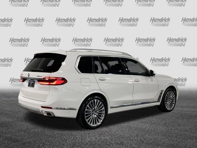 2025 BMW X7 xDrive40i