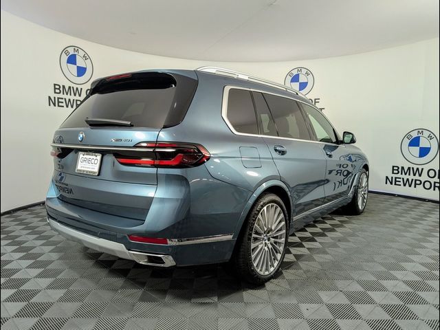 2025 BMW X7 xDrive40i
