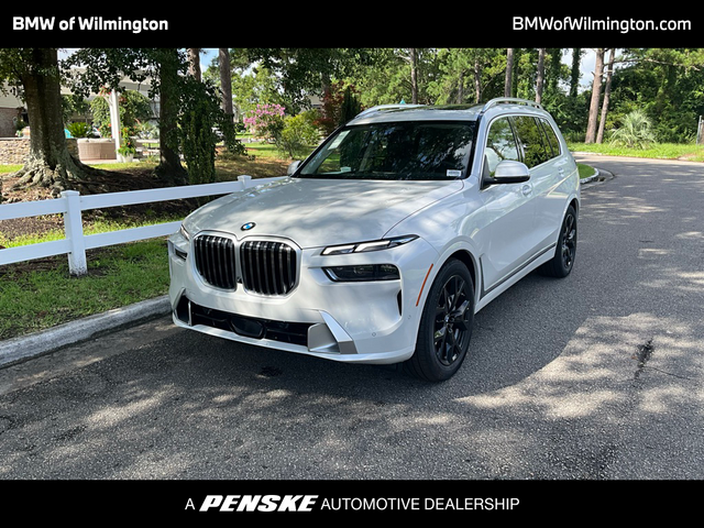 2025 BMW X7 xDrive40i