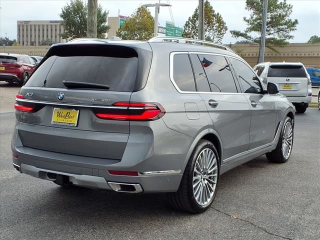 2025 BMW X7 xDrive40i