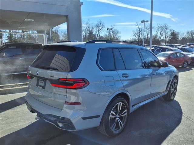 2025 BMW X7 xDrive40i