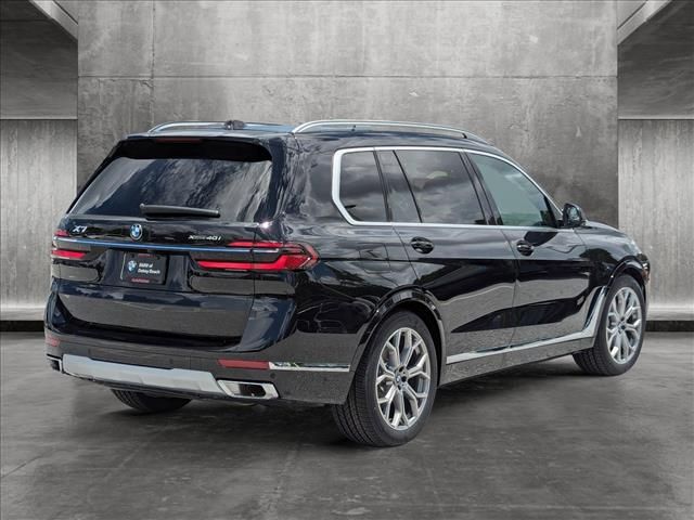 2025 BMW X7 xDrive40i