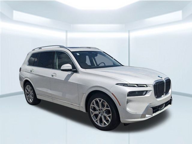 2025 BMW X7 xDrive40i