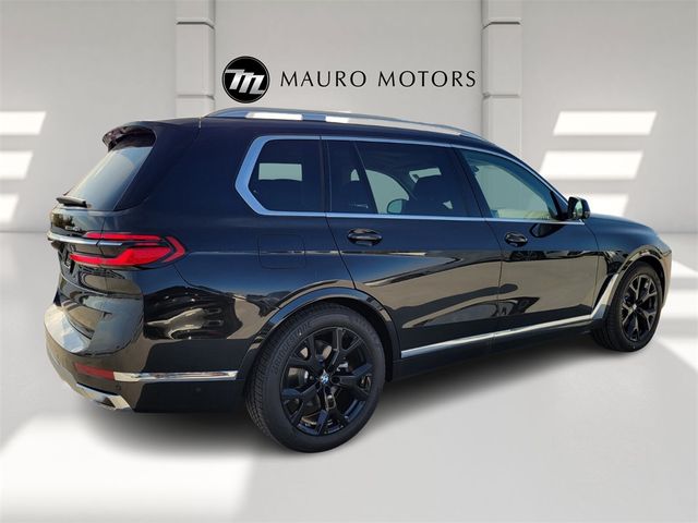 2025 BMW X7 xDrive40i