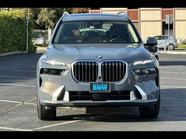 2025 BMW X7 xDrive40i