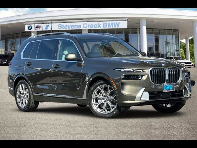 2025 BMW X7 xDrive40i