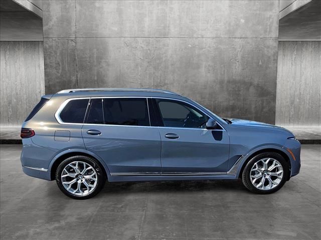 2025 BMW X7 xDrive40i