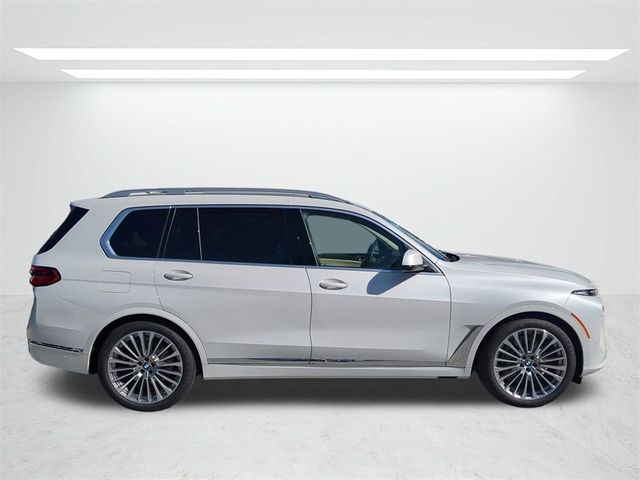 2025 BMW X7 xDrive40i