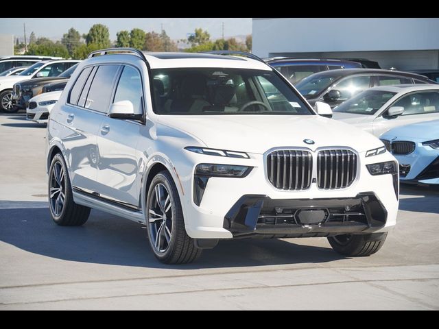 2025 BMW X7 xDrive40i