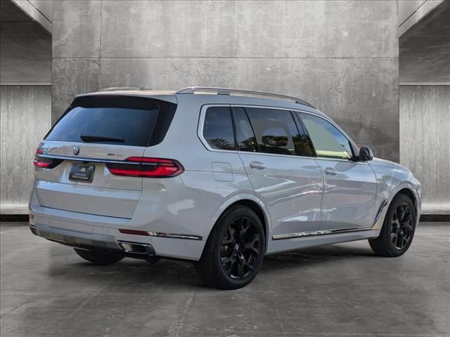 2025 BMW X7 xDrive40i