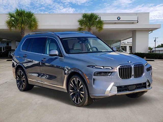 2025 BMW X7 xDrive40i