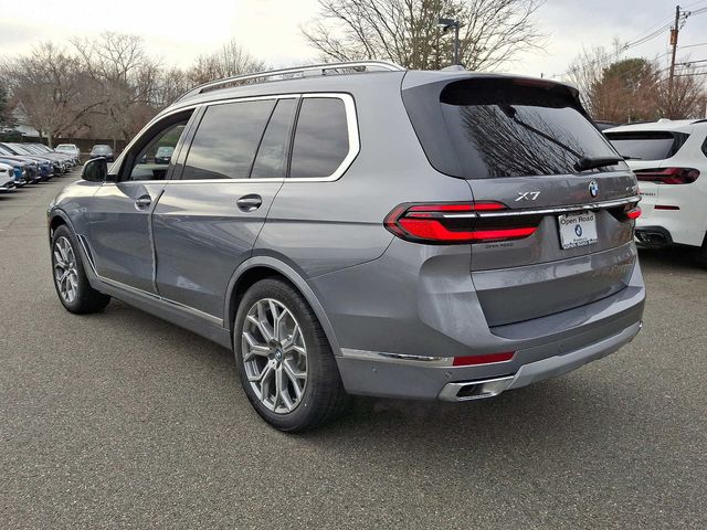 2025 BMW X7 xDrive40i