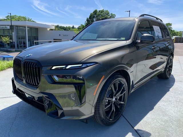 2025 BMW X7 xDrive40i