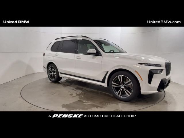 2025 BMW X7 xDrive40i