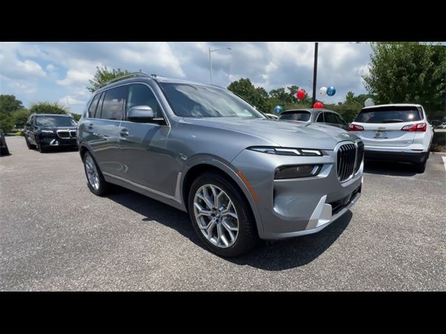 2025 BMW X7 xDrive40i