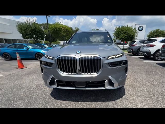 2025 BMW X7 xDrive40i