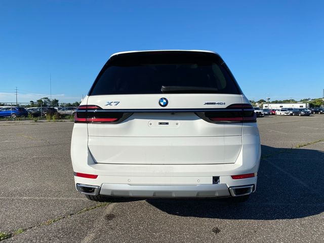 2025 BMW X7 xDrive40i