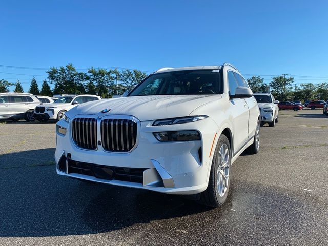 2025 BMW X7 xDrive40i