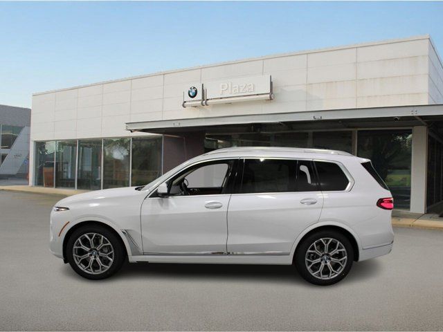 2025 BMW X7 xDrive40i