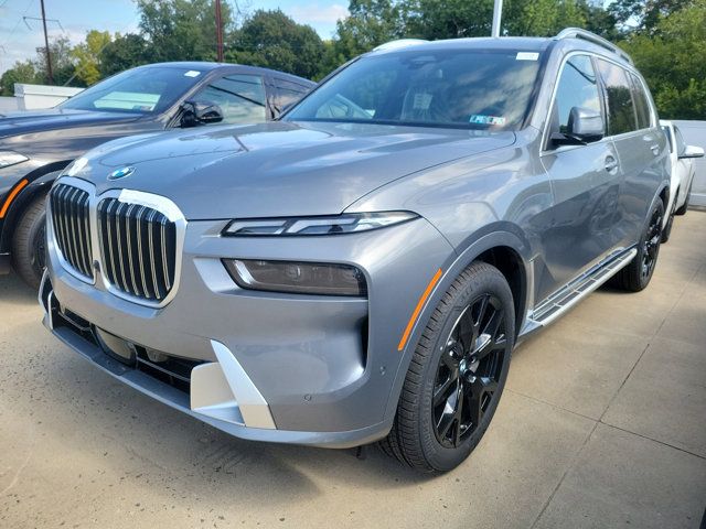 2025 BMW X7 xDrive40i