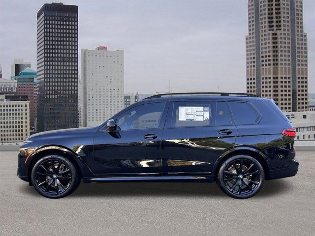 2025 BMW X7 xDrive40i