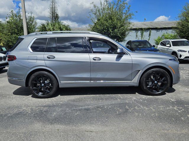 2025 BMW X7 xDrive40i