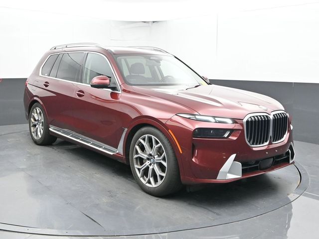 2025 BMW X7 xDrive40i