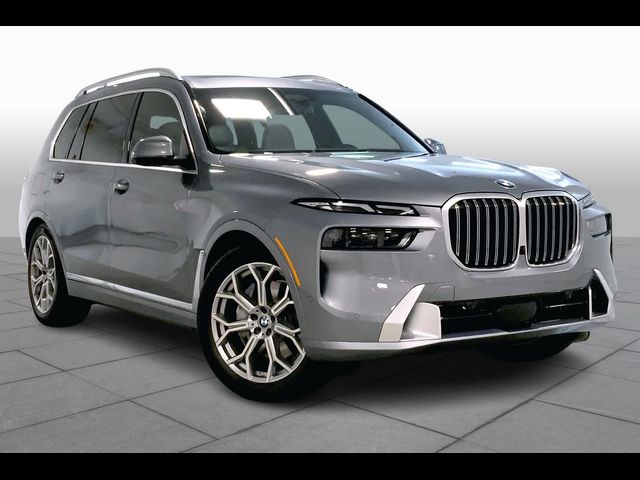 2025 BMW X7 xDrive40i