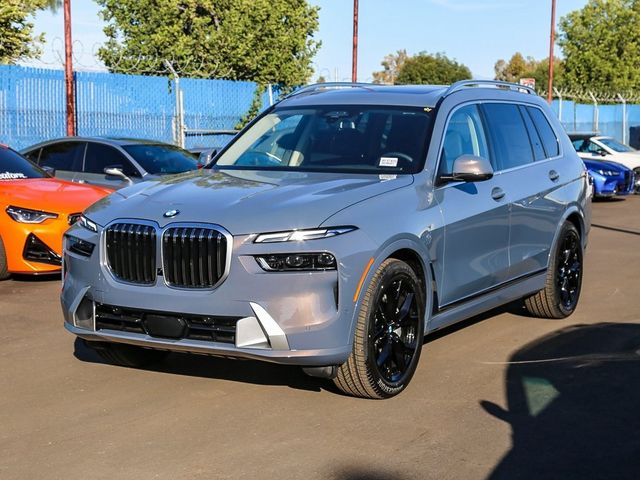 2025 BMW X7 xDrive40i