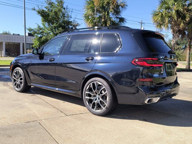 2025 BMW X7 xDrive40i