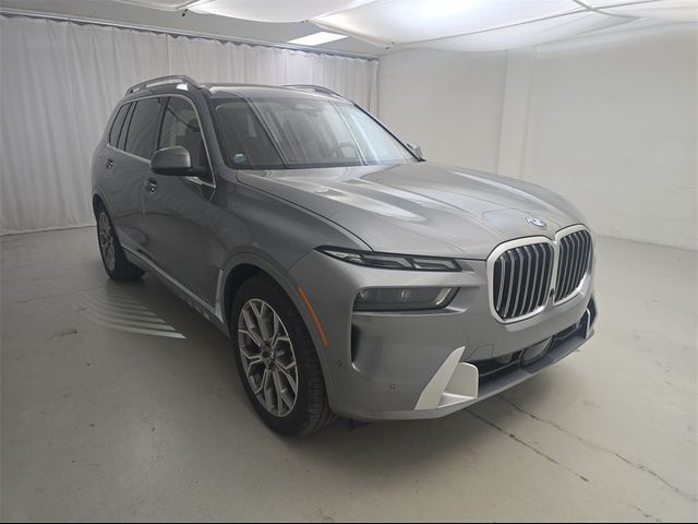 2025 BMW X7 xDrive40i