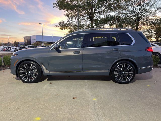 2025 BMW X7 xDrive40i