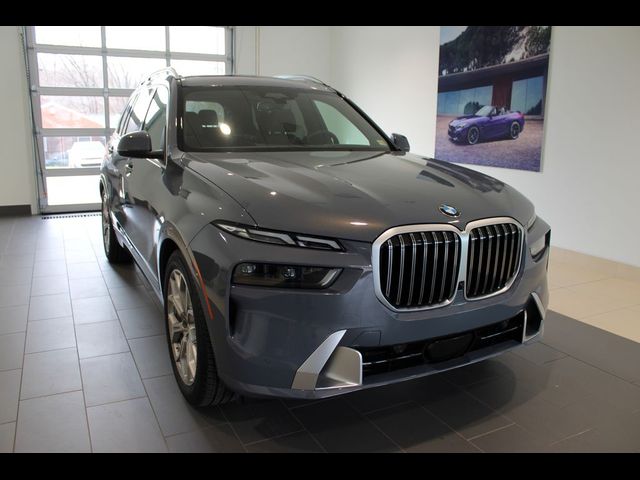 2025 BMW X7 xDrive40i