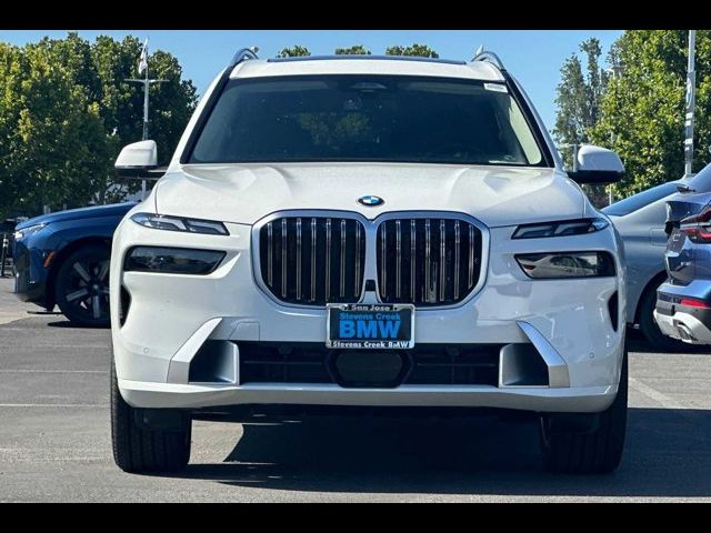 2025 BMW X7 xDrive40i