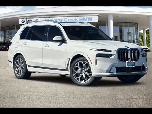 2025 BMW X7 xDrive40i