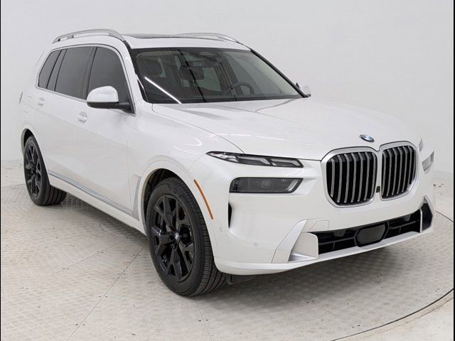 2025 BMW X7 xDrive40i