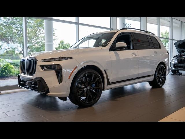 2025 BMW X7 xDrive40i