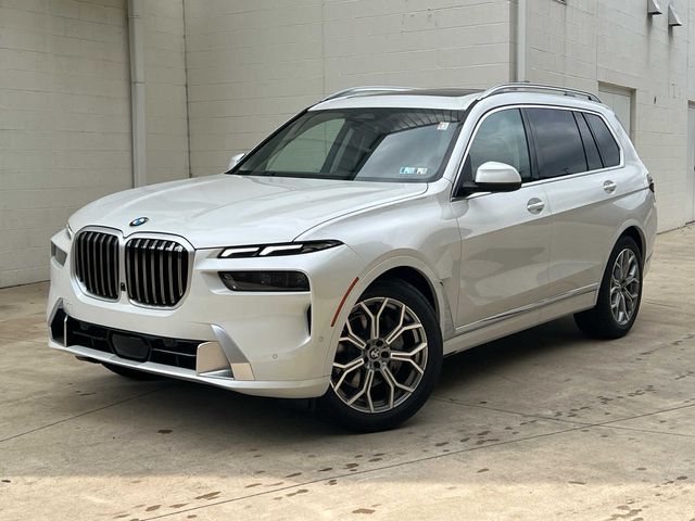 2025 BMW X7 xDrive40i