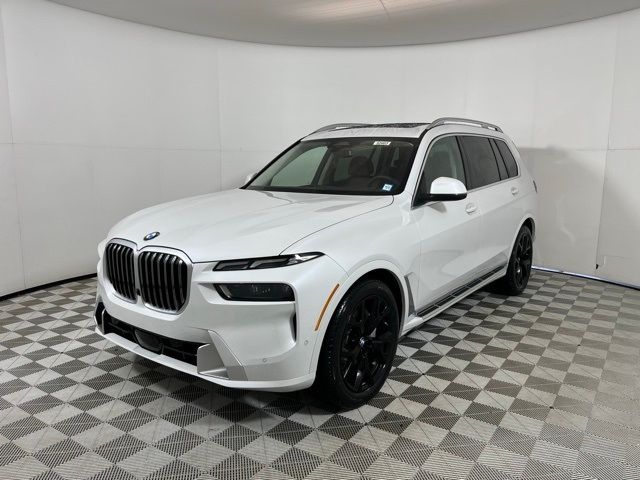 2025 BMW X7 xDrive40i