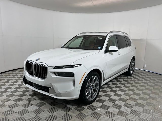 2025 BMW X7 xDrive40i