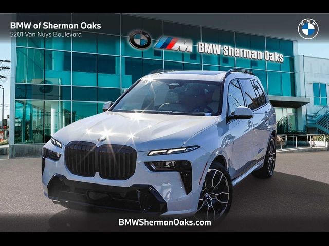 2025 BMW X7 xDrive40i