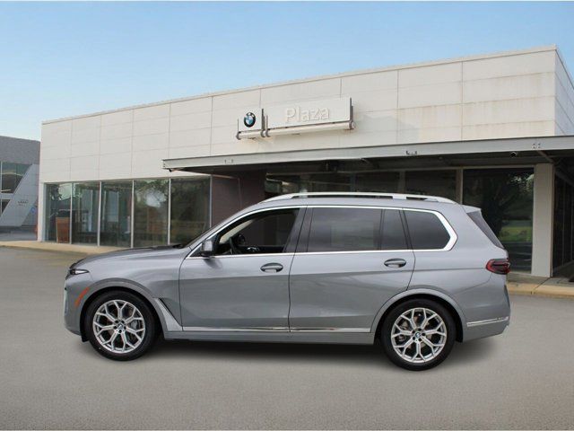 2025 BMW X7 xDrive40i