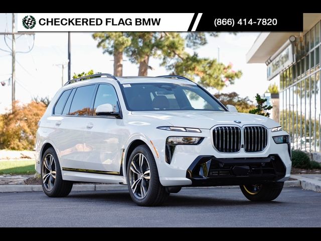 2025 BMW X7 xDrive40i