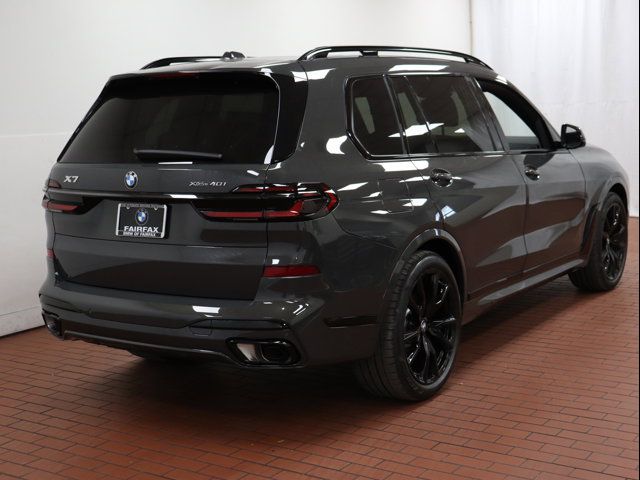 2025 BMW X7 xDrive40i